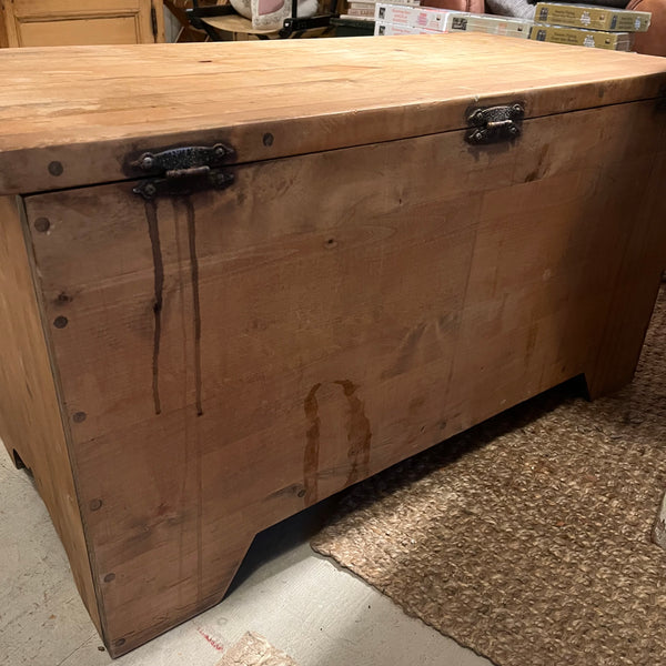 Vintage Trunk