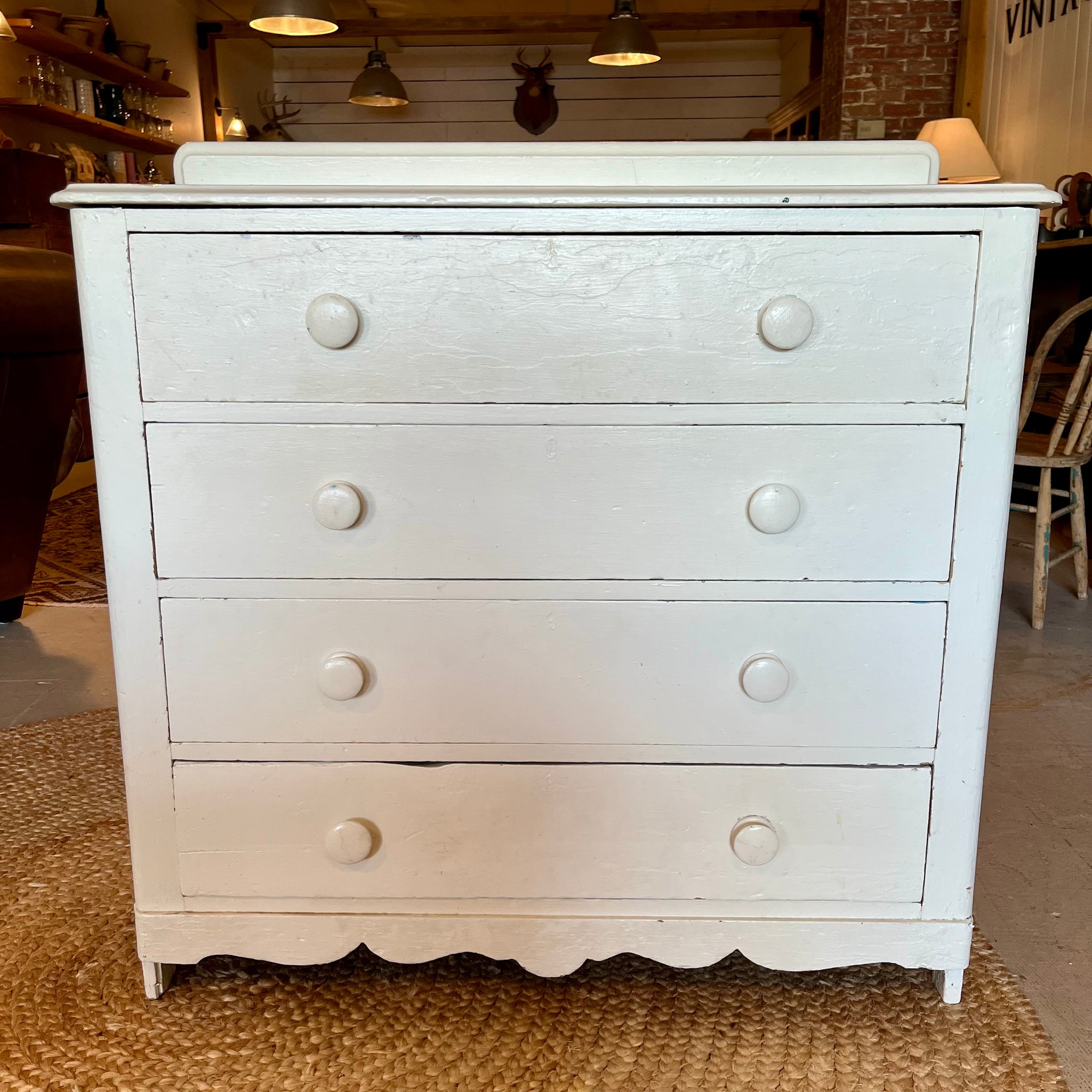 Vintage 4-Drawer Dresser